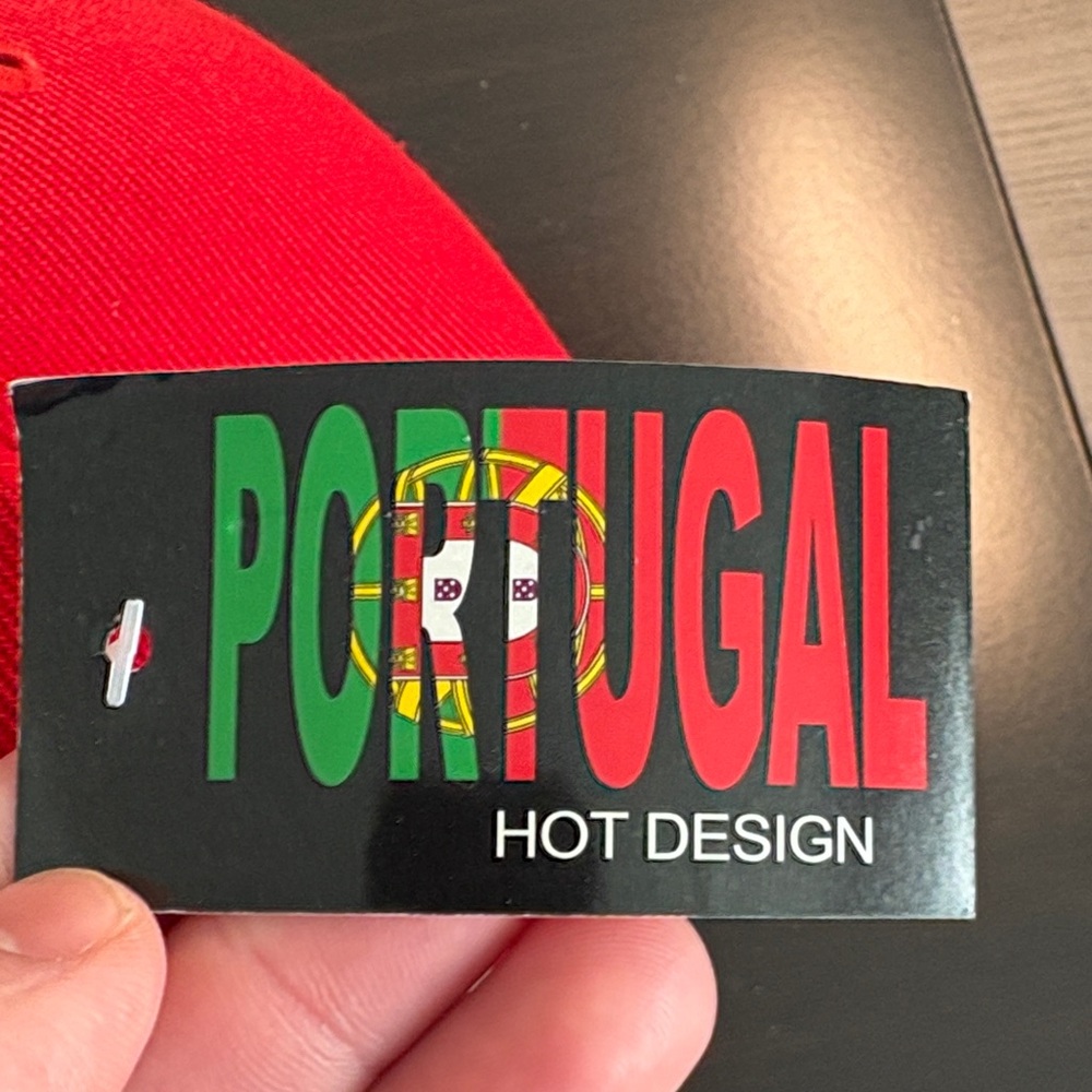 Red Madeira Embroidered Cap - Picture 3 of 5